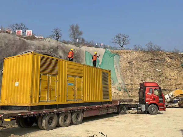 佛子山镇发电机租赁如何根据测试结果判断机油泵的工作状态是否正常？